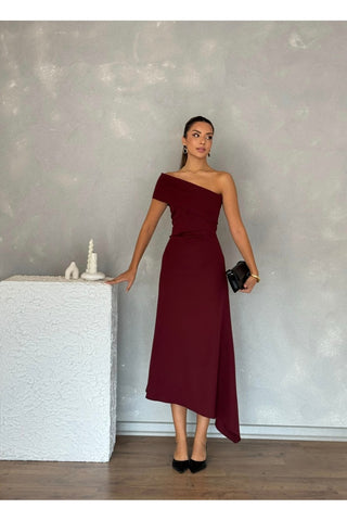 Tek Omuz Eteği Asimetrik Kesim Vücudu Saran Uzun Lunara Gece Elbisesi