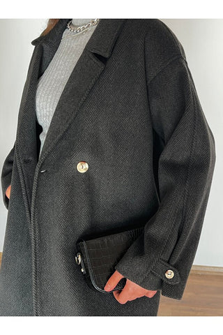 Kolu Pileli Düğmeli Oversize Kaban