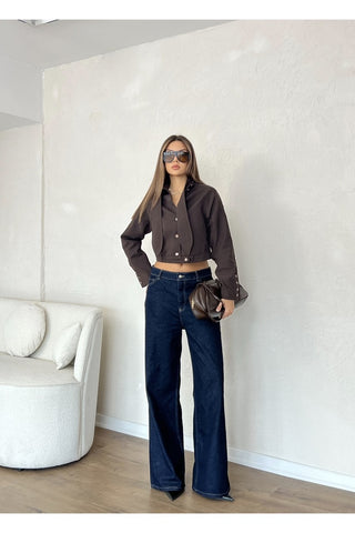 Yaka Detaylı Astarlı Kısa Ceket