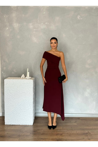 Tek Omuz Eteği Asimetrik Kesim Vücudu Saran Uzun Lunara Gece Elbisesi