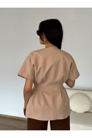 Belden Oturtmalı Kısa Kol Düğmeli Kadın Ceket