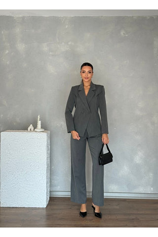 Parça Detaylı Kadın Ceket Pantolon Takım