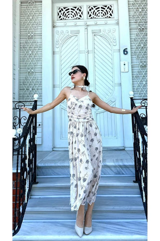 Desenli Boyundan Gül Bağlama Detaylı Askılı Kadın Özel Gün Günlük Elbise