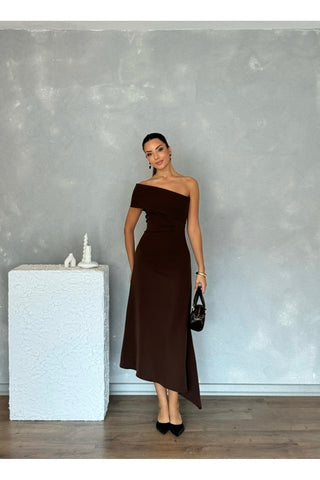 Tek Omuz Eteği Asimetrik Kesim Vücudu Saran Uzun Lunara Gece Elbisesi