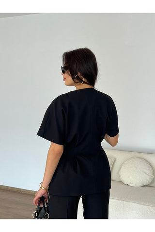 Belden Oturtmalı Kısa Kol Düğmeli Kadın Ceket