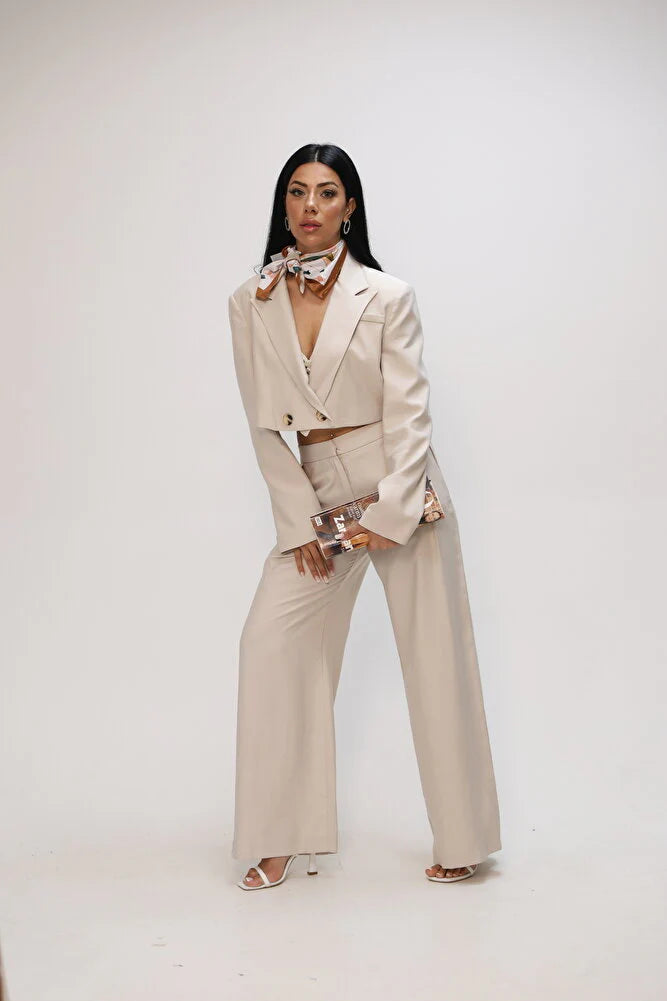 Astarlı Crop Vatkalı Kadın Ceket