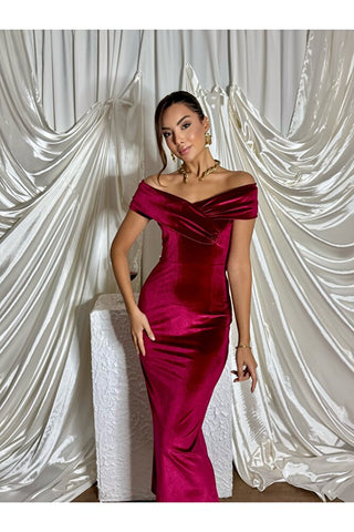 Drape Yakalı Kadife Uzun Boy Arkası Yırtmaçlı Kadın Özel Gün Vinoire Elbise