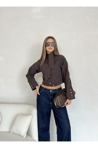 Yaka Detaylı Astarlı Kısa Ceket