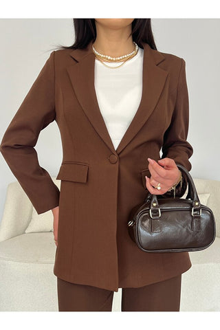 Kapak Detaylı Kadın Blazer Ceket
