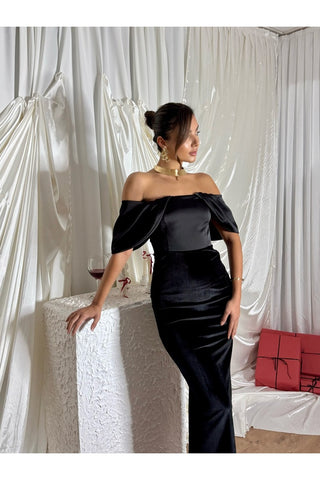 Göğüs Kısmı Saten Eteği Kadife Vücudu Saran Uzun Boy Özel Gün Kadın Nocturna Elbise