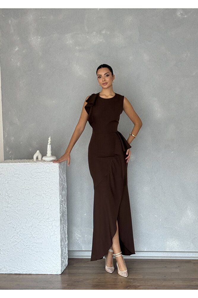 Asimetrik Kesim Eteği Ve Tek Kolu Volanlı Şık Özel Gün Kadın Davet Elbisesi