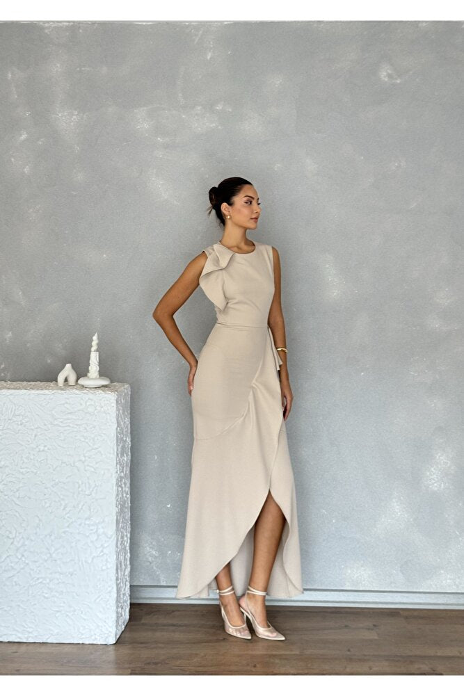 Asimetrik Kesim Eteği Ve Tek Kolu Volanlı Şık Özel Gün Kadın Davet Elbisesi