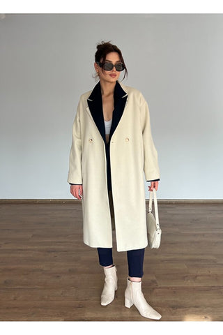 Kolu Pileli Düğmeli Oversize Kaban