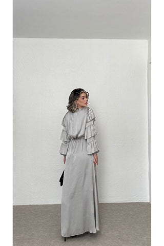 Parlak Kumaşlı Fırfır Kol Elbise-Gri-EU3146